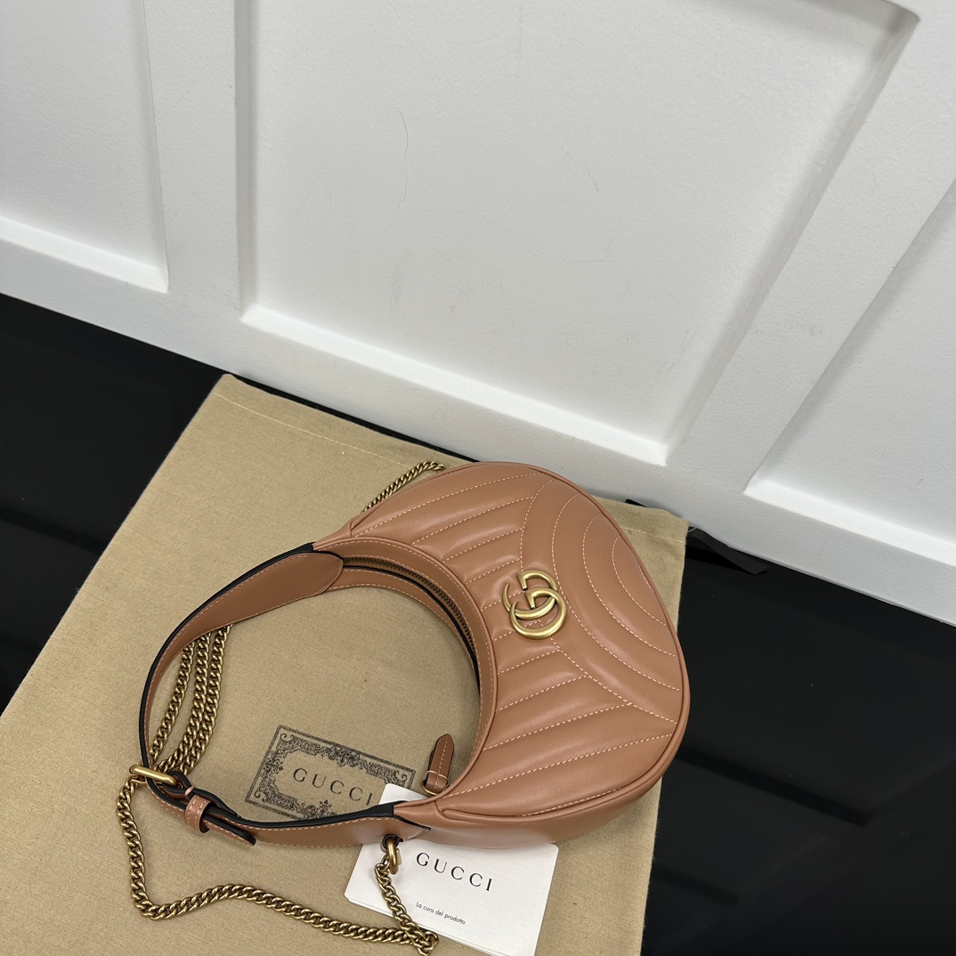 Gucci Hobo Bags